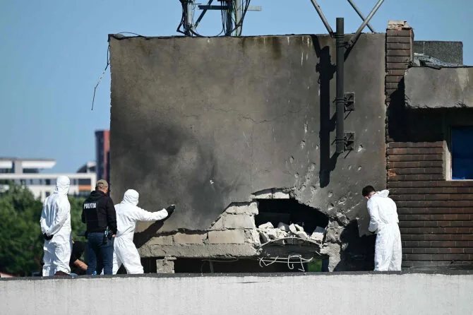 Russian drone crashed into an apartment building in Romania / Daniel Mihailescu / AFP photo