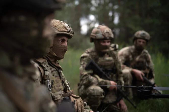 Ukrainian soldiers / FLORENT VERGNES / AFP