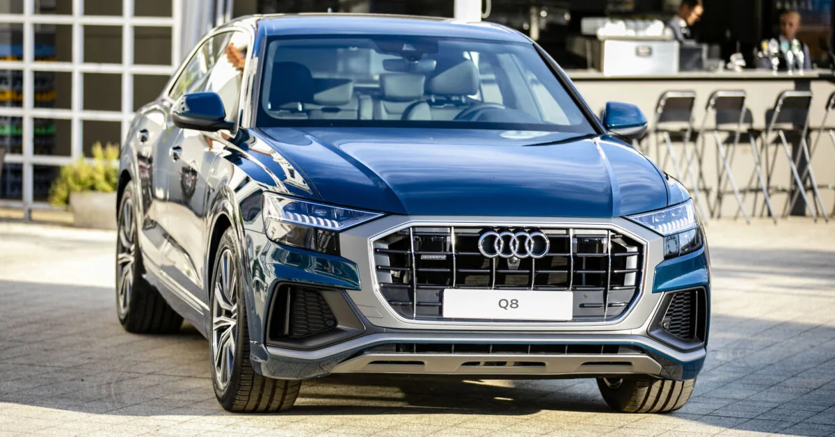 Luxury company SUV "Audi" damaged and robbed in Klaipėda