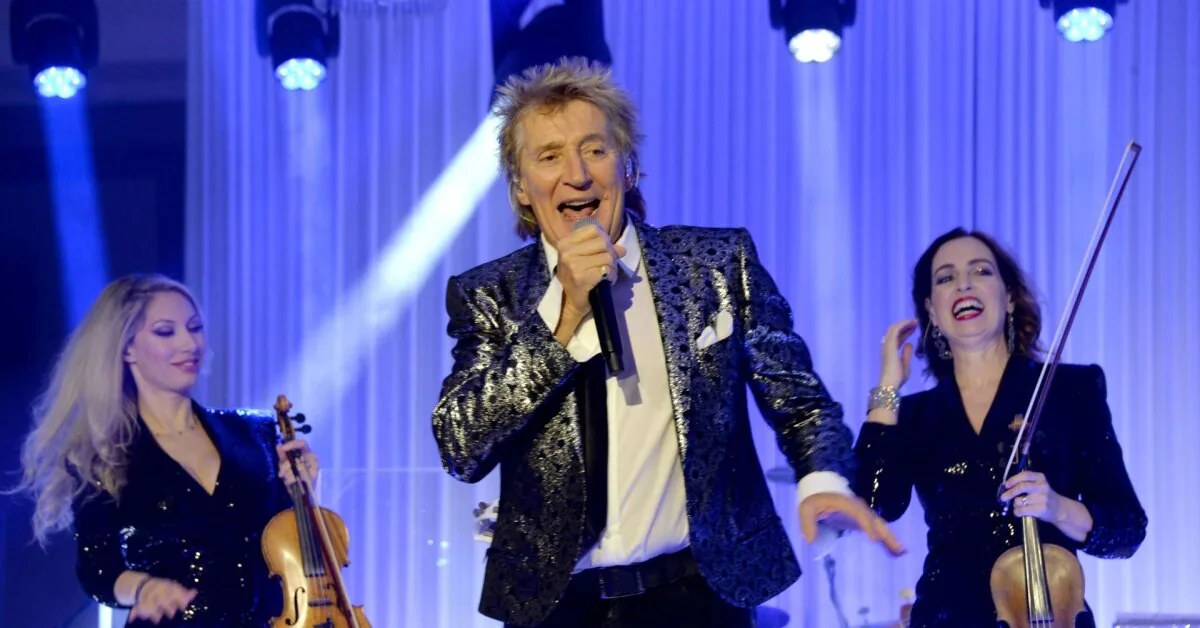 Sad news for fans of legendary performer Rod Stewart