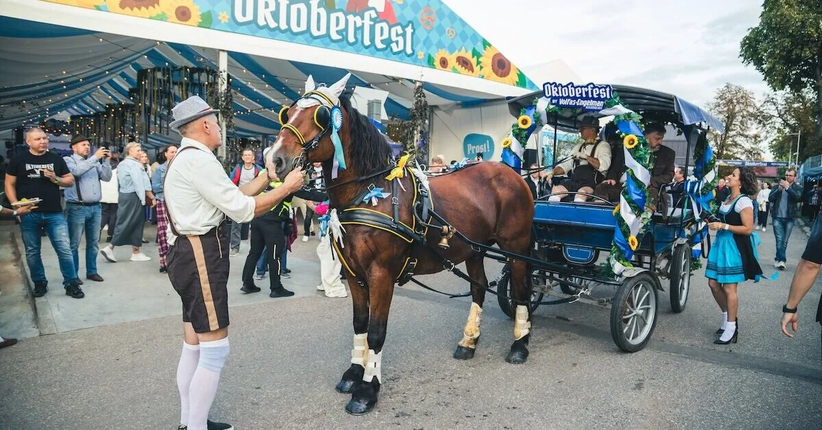 Kaunas "Oktoberfest" draws crowds again: more than half of the tables reserved for the autumn festival