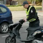 Mirtinai girtam vairuotojui kelionė baigėsi palyginti laimingai: prie Rokiškio jį laiku pagavo policija