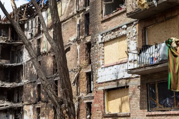 5 people killed, 37 injured in Russia's strikes in Ukraine in one day