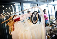 This Saturday, Outlet Park will once again bring together sustainable fashion lovers: the returning 'Vintage Fair' announces a compelling reason to visit