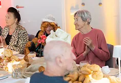 GALA vakarienė, skirta senjorams iš Tremtinių namų