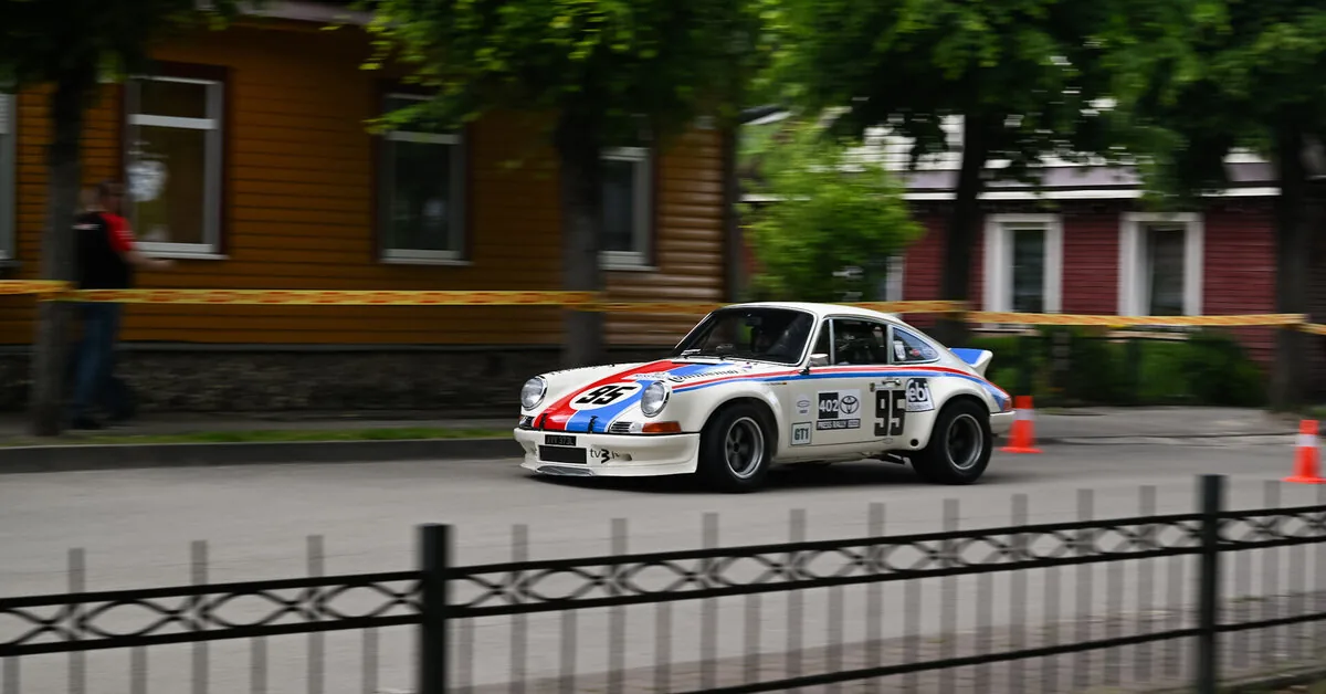 Among the participants of the "Press Rally" – a tested "Porsche" by Hollywood stars and a race-prepared "Volvo"