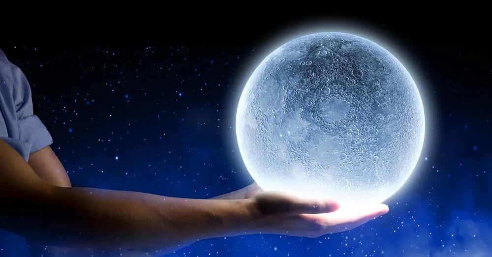 May 30 Horoscope: The Upcoming Full Moon May Bring Emotions and Important Decisions