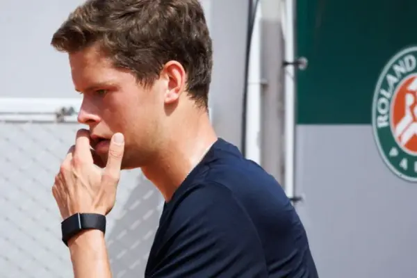 Belgian who suffered an injury during training will take legal action against Roland Garros