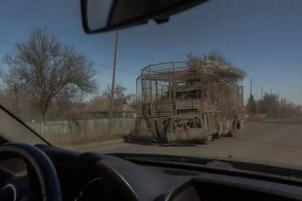 Ukrainos dronai vis dažniau taikosi į Rusijos karinės logistikos kelius