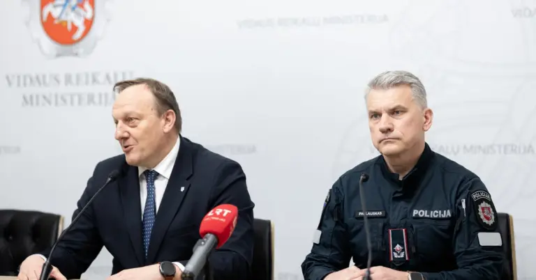The minister calls the public statements of the police chief about the need for funds for next year political maneuvering