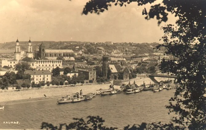 S. Sajauskas personal archive / Panorama of Kaunas from Aleksotas hill. Kaunas, 4th decade of the 20th century
