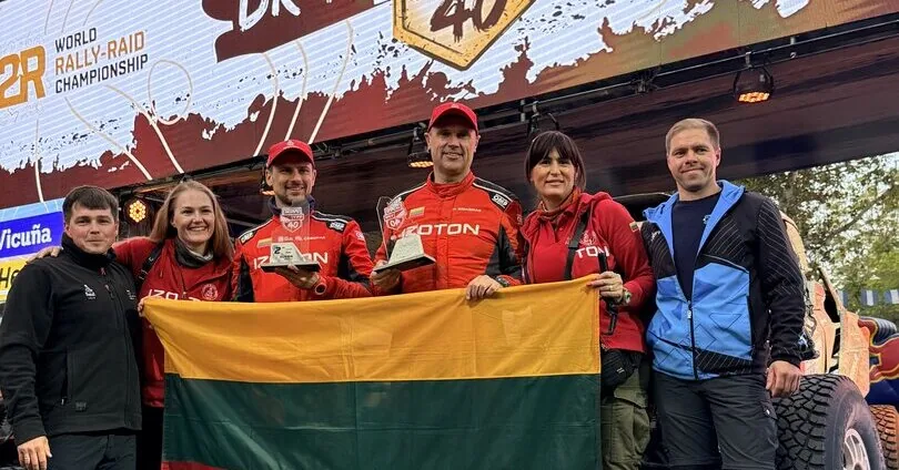 After five intense days in Argentina, the "Izoton Sport" duo stepped onto the winners' podium