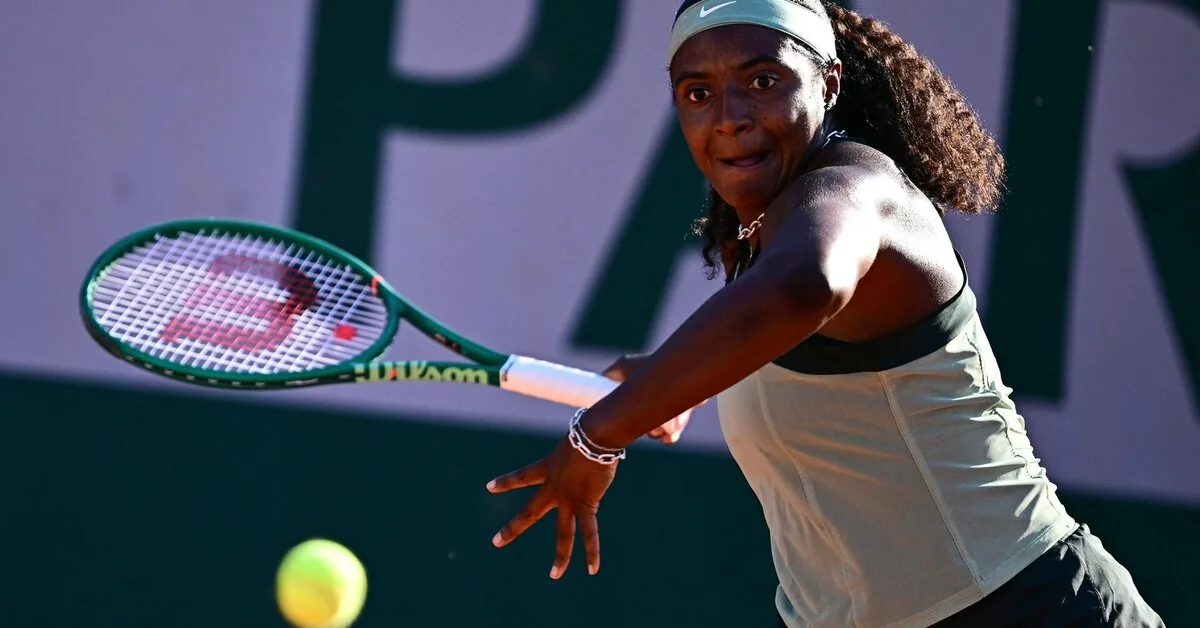 Terrible injury at the Roland Garros tournament – American left the court in a wheelchair