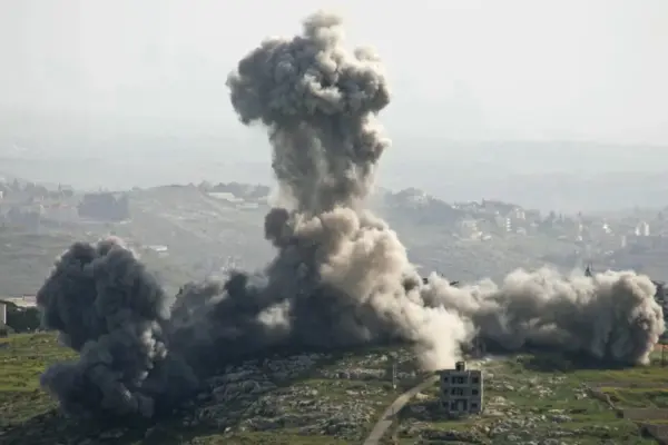Israeli Army: all territory south of Lebanon's Zahrani River is a combat zone