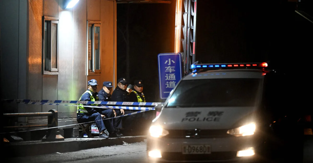 13 people died in a passenger minivan accident in central China