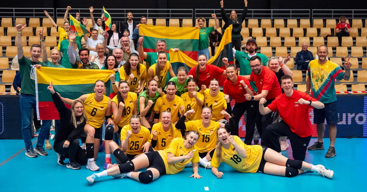 The volleyball team crushed Luxembourg and came one step closer to the goal