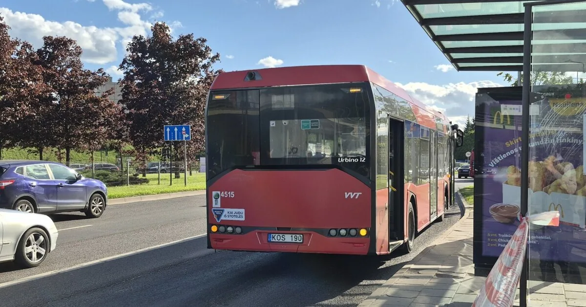 Terrible aftermath of a painful incident: a bus ran over a passenger's leg – she died a few days later