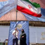 Iranian Guard threatens a "strong response" if the US repeats attacks