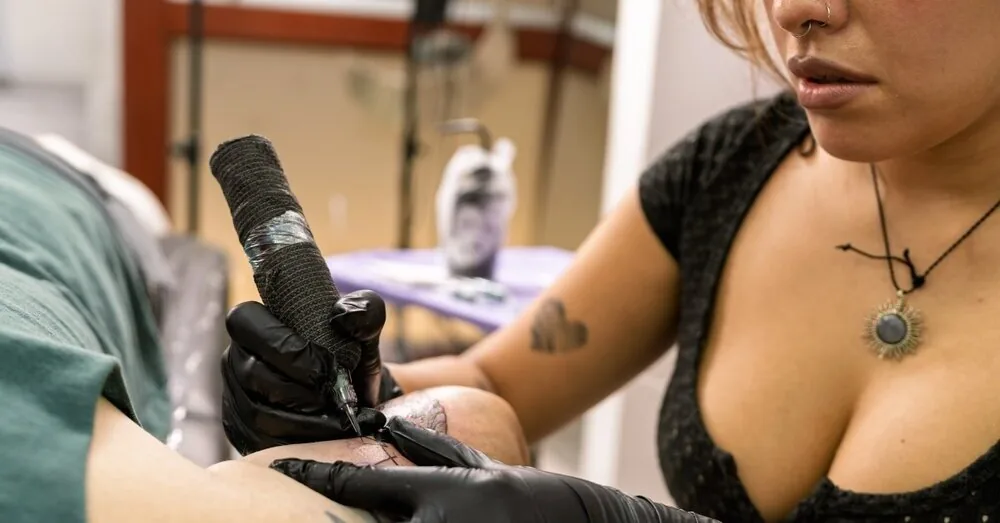 This beauty procedure can end catastrophically: a gift – fungal infection, hepatitis B, or even HIV