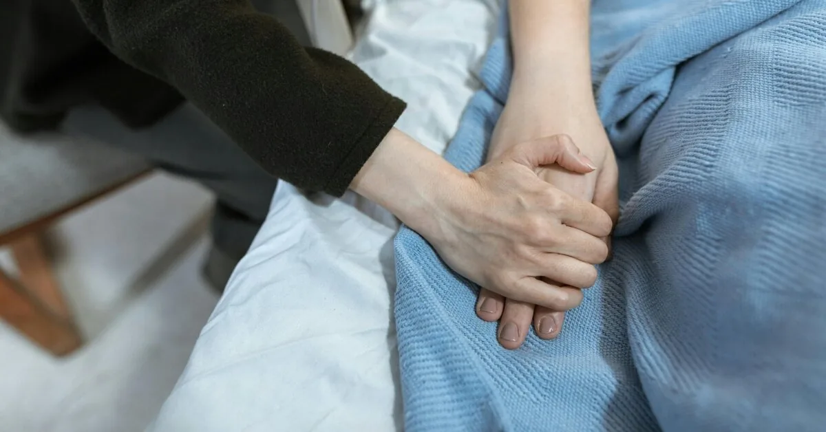 End-of-life experts say – these are the 4 biggest wishes of people on their deathbed
