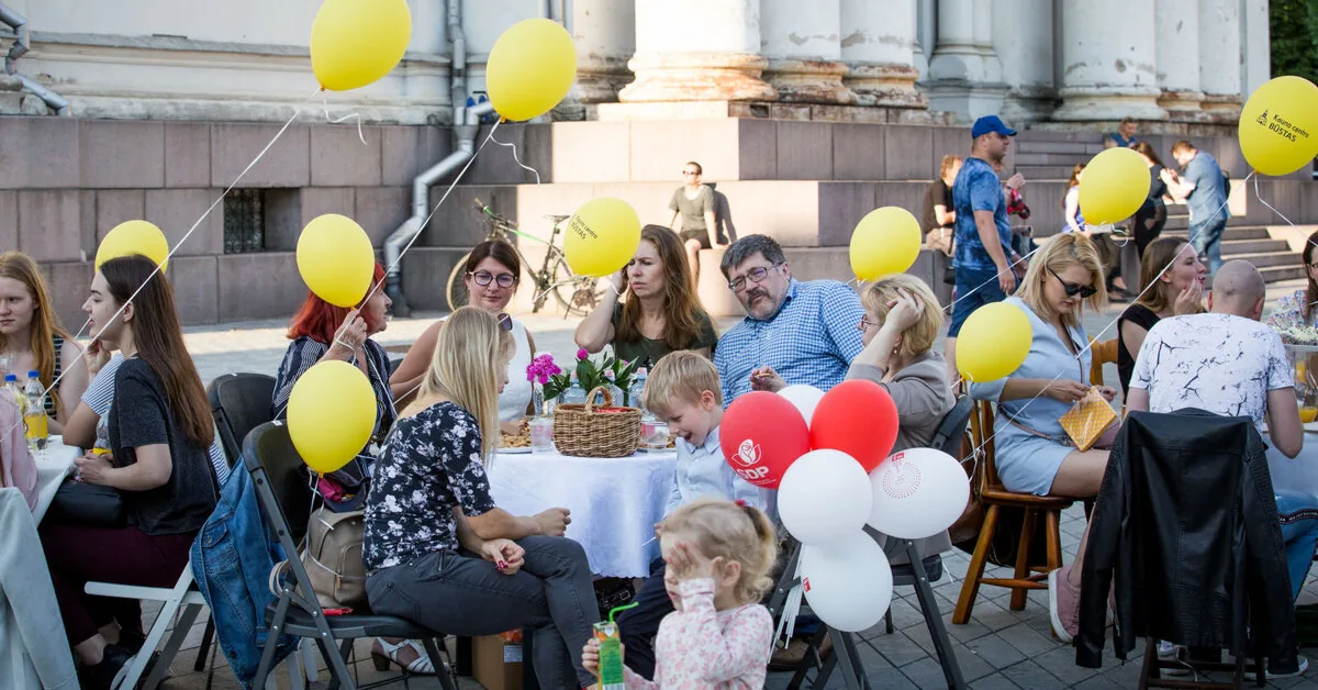 Neighbor Day is celebrated in Vilnius, summer welcoming festivals are held in Panevėžys and Trakai