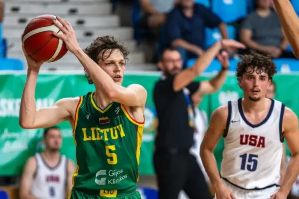 In the first match, the deaf basketball players could not resist the eternal champions