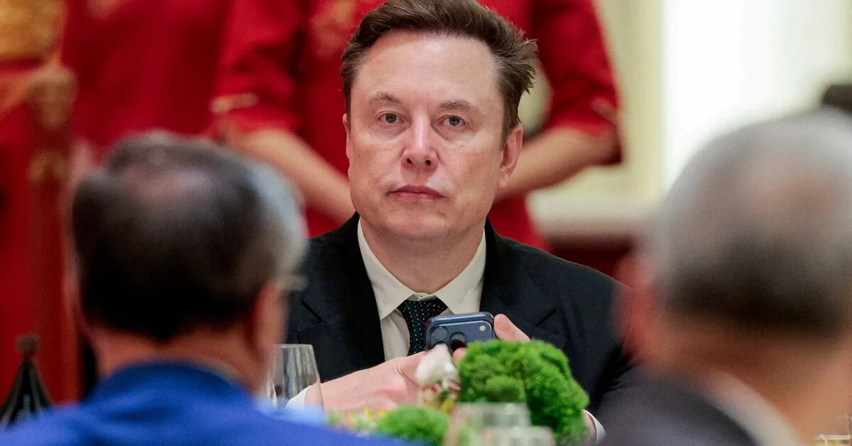 Will SpaceX's stock market debut turn Elon Musk into a trillionaire?