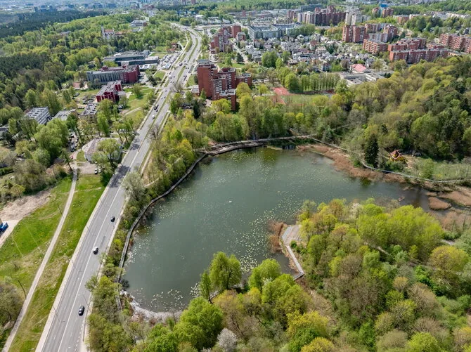 Vilnius city municipality photo / Jeruzalės Pond Park opening – 'Saulės Kliošo' concert on the water