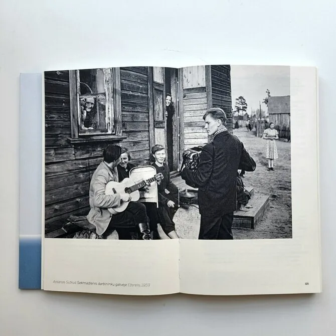 Publishers' photo/Viktorija Daujotytė's book „Bringing to Light: Photography“