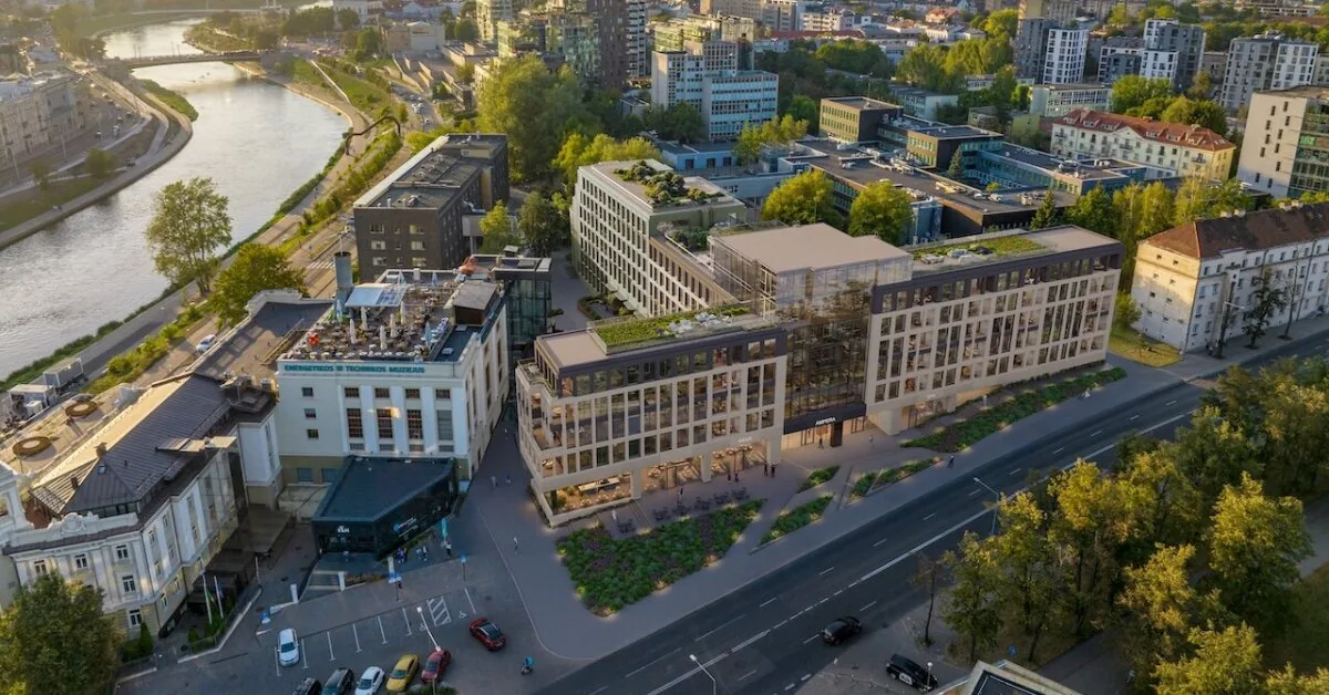 44 apartments with spacious terraces will be built in the center of Vilnius