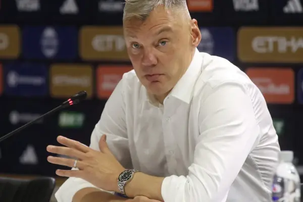Again magically pulling Fenerbahçe out of the hole, Šaras explained how it is possible
