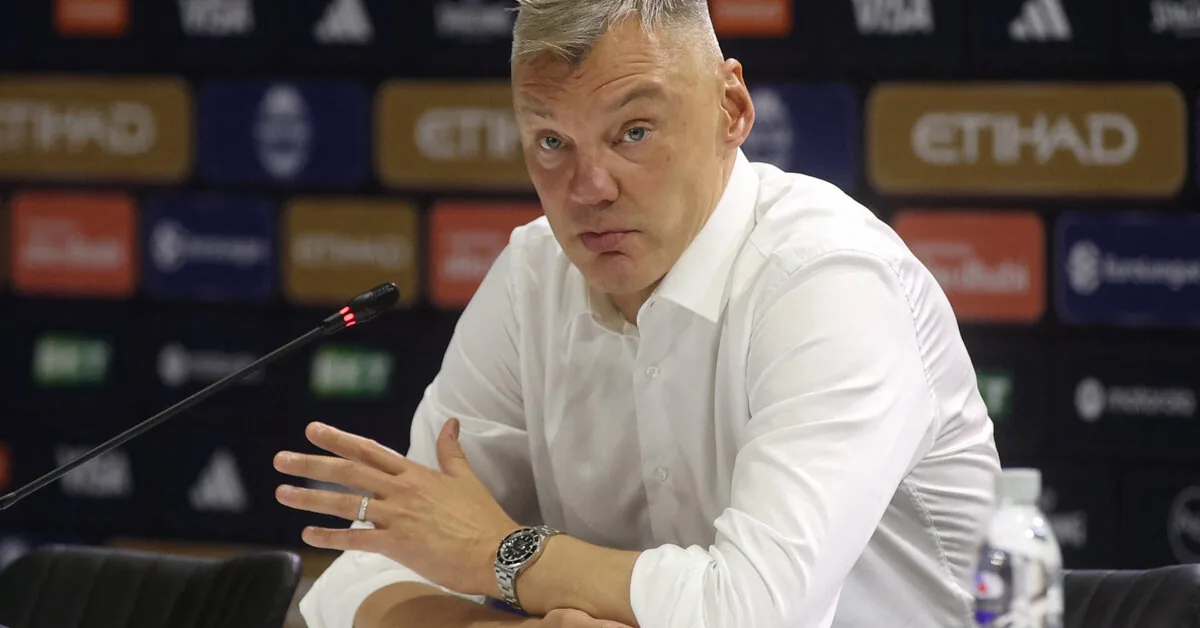 Again magically pulling Fenerbahçe out of the hole, Šaras explained how it is possible