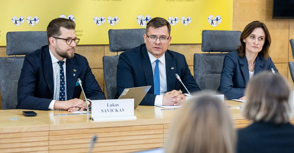 Due to the registry leak scandal, the opposition is forming a commission, threatening interpellations against Ruginiene and the ministers