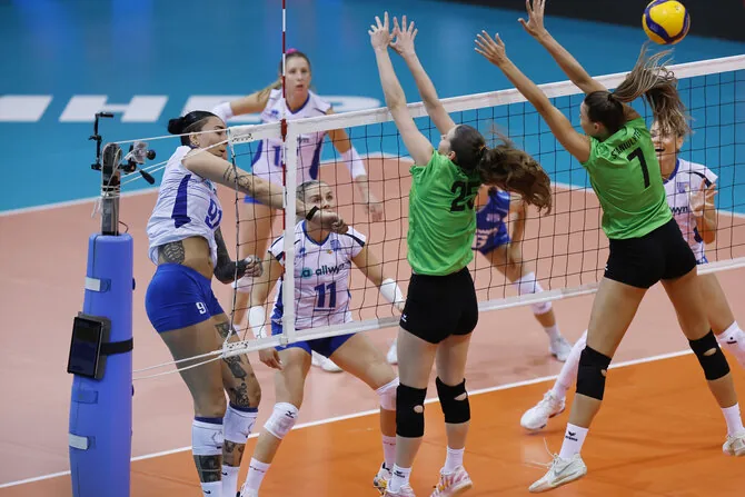 CEV photo/Lithuanian women's volleyball team lost to Greece in their debut European League match.