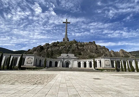 Basilica of the Holy Cross, Spain