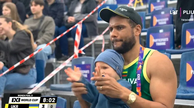 Still frame/Moment from the match