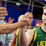 Lithuanians triumphed in the leaders' battle and advanced directly to the quarterfinals