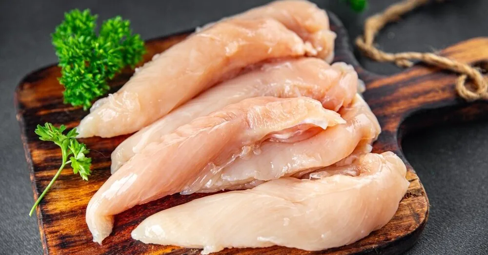 In a single retail chain store, contaminated chicken was found: you can still return it