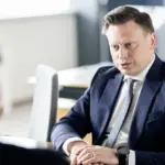 Vilnius mayor's initiative on the obligation for foreigners to pay in Lithuanian was signed by 22.5 thousand people
