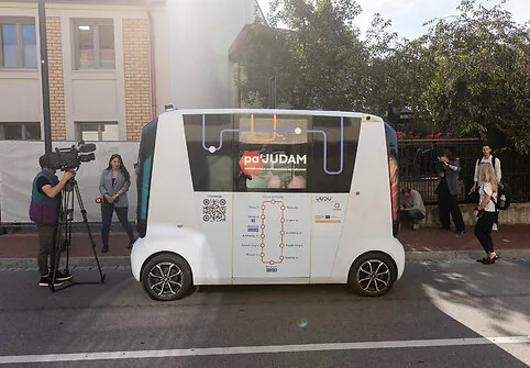 Autonomous bus presentation