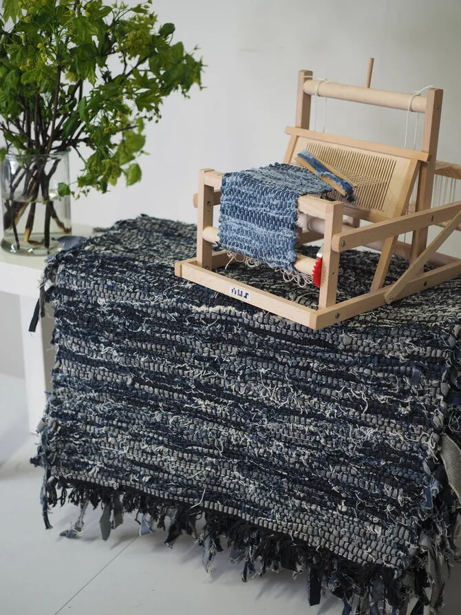 Personal album photo/From denim, you can create new fabric: weave a rug, table runner, or wall decoration.