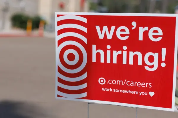„Eurobarometer“: nearly half of European SMEs struggle to find employees with the right skills