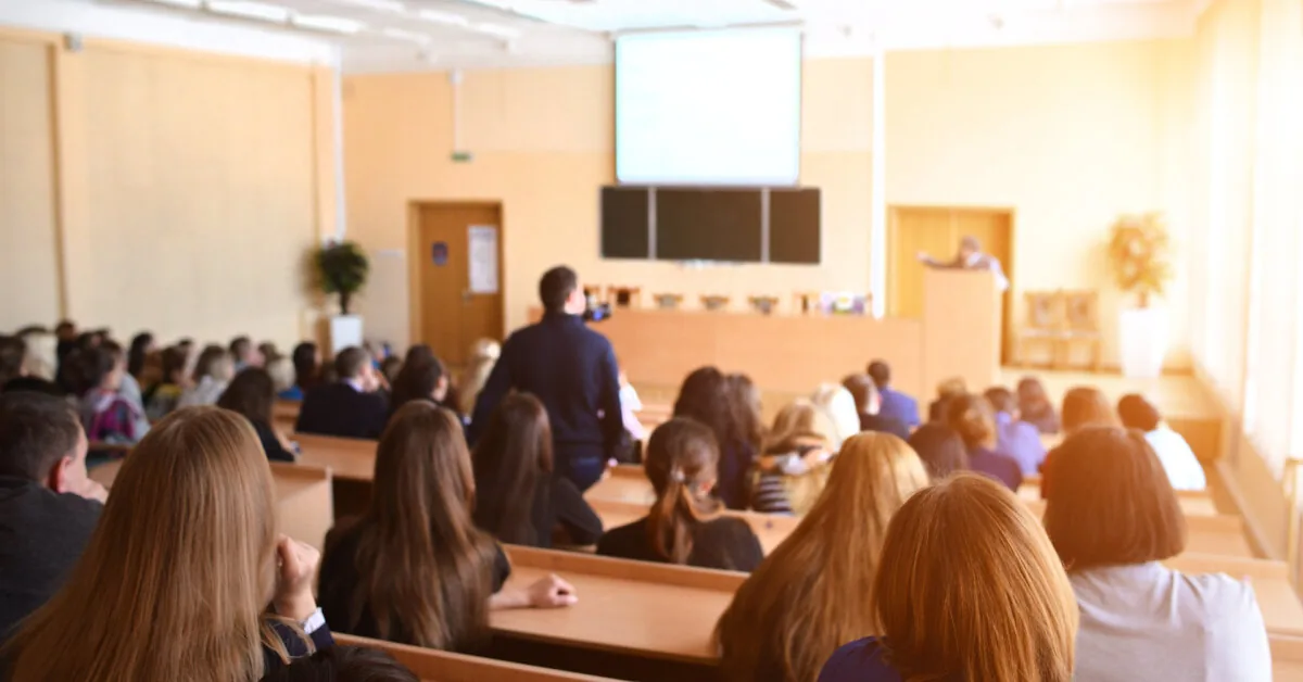 The ministry will pay 200 euros per month to these students: here's who can apply