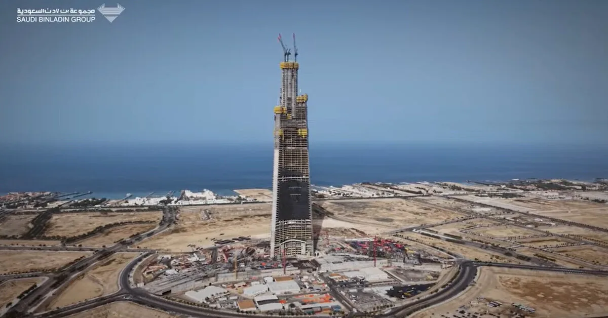 The tallest building in the world: the rising tower challenges the Burj Khalifa and aims for a new record