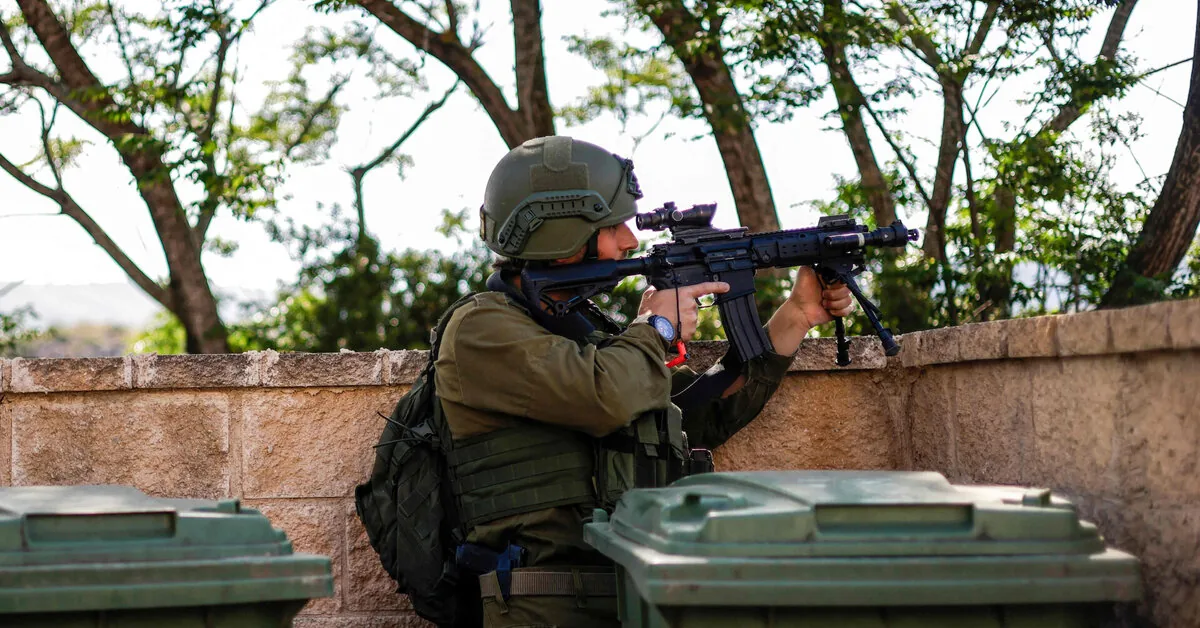 Israeli Defense Minister: the army will strike Beirut if Hezbollah attacks
