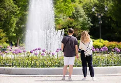 Vilnius residents enjoy a hot Wednesday afternoon
