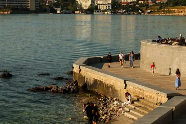 Juodojoje jūroje po išpuolio nuskendo Turkijos žvejybos laivas, yra žuvusiųjų