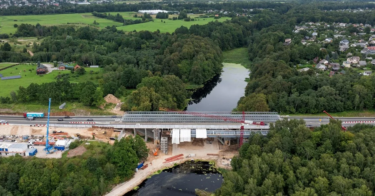 Vairuotojams siunčia įspėjimą: vienoje A1 magistralės dalyje – eismo ribojimai