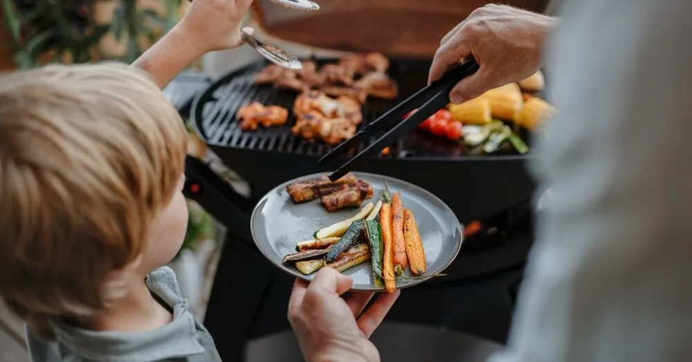 Grill for the whole family: what to grill so that both the youngest and grill fans will eat