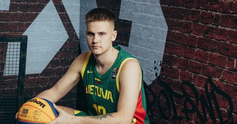 Jocys, who made an excellent debut, led Lithuania to victory in the world championship